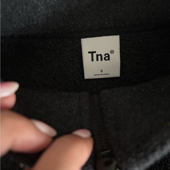 TNA Quarter Zip - Picture 2 of 3